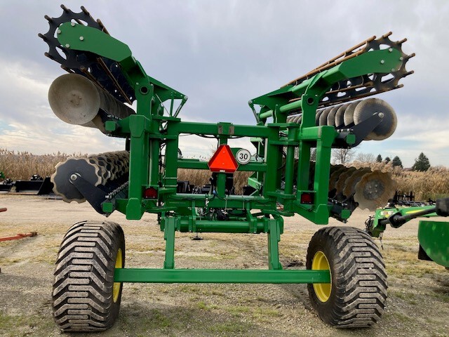 2022 John Deere 2680H Disks