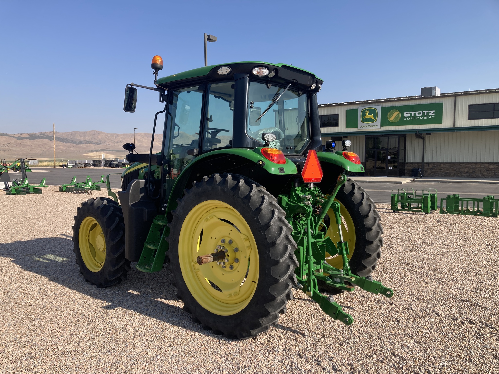 2023 John Deere 6110M Image 3