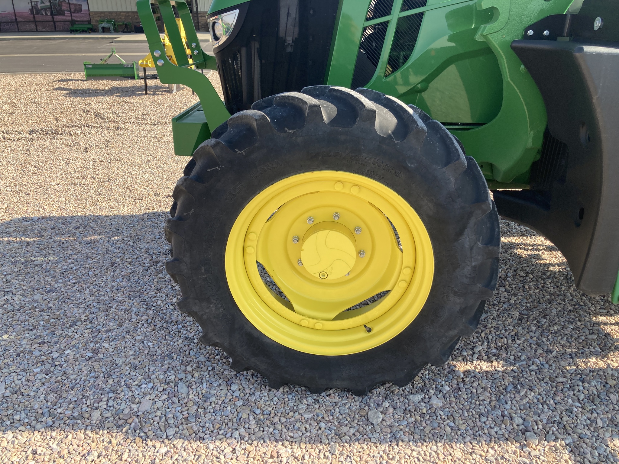 2023 John Deere 6110M Image 13