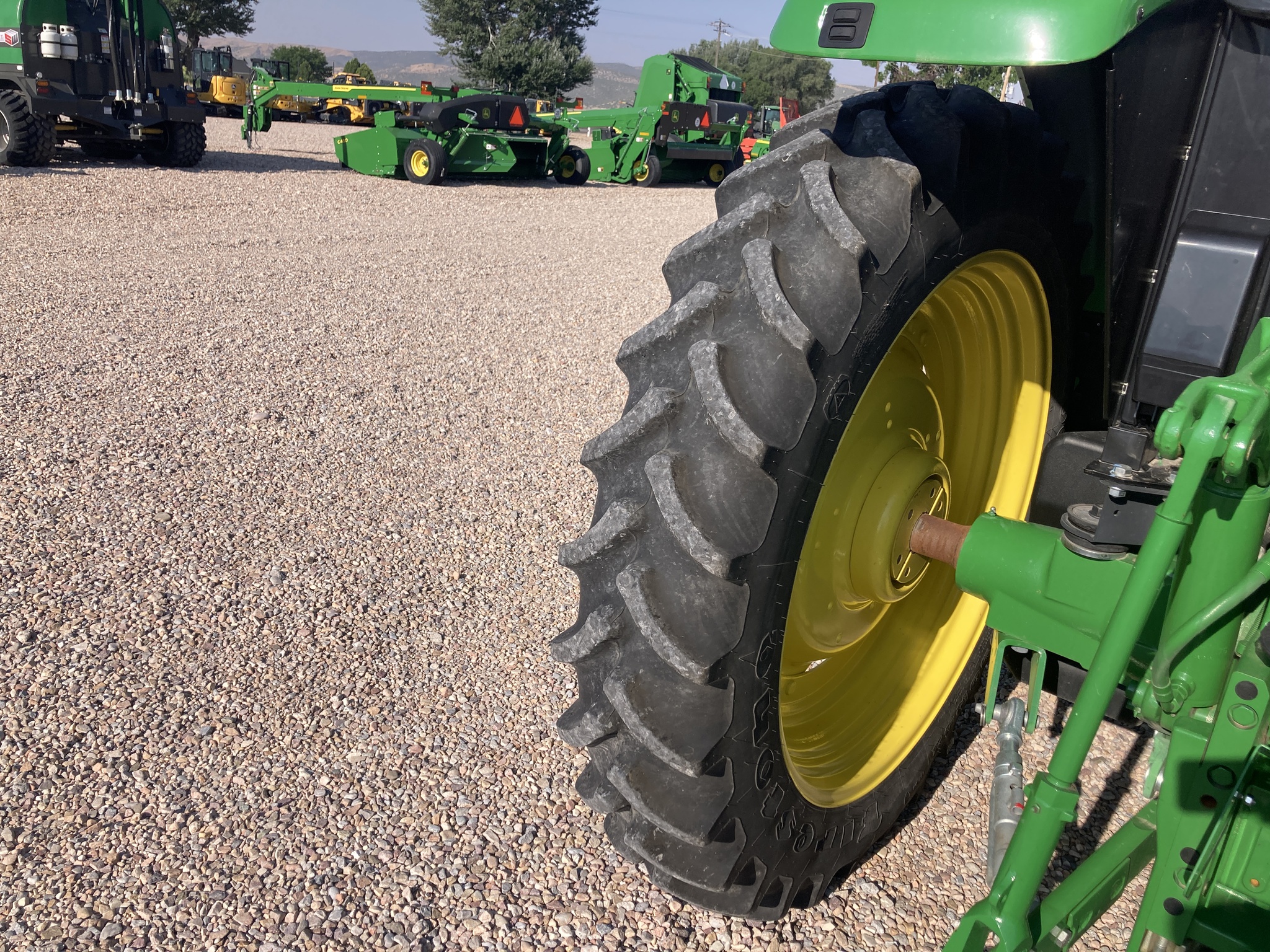 2023 John Deere 6110M Image 20