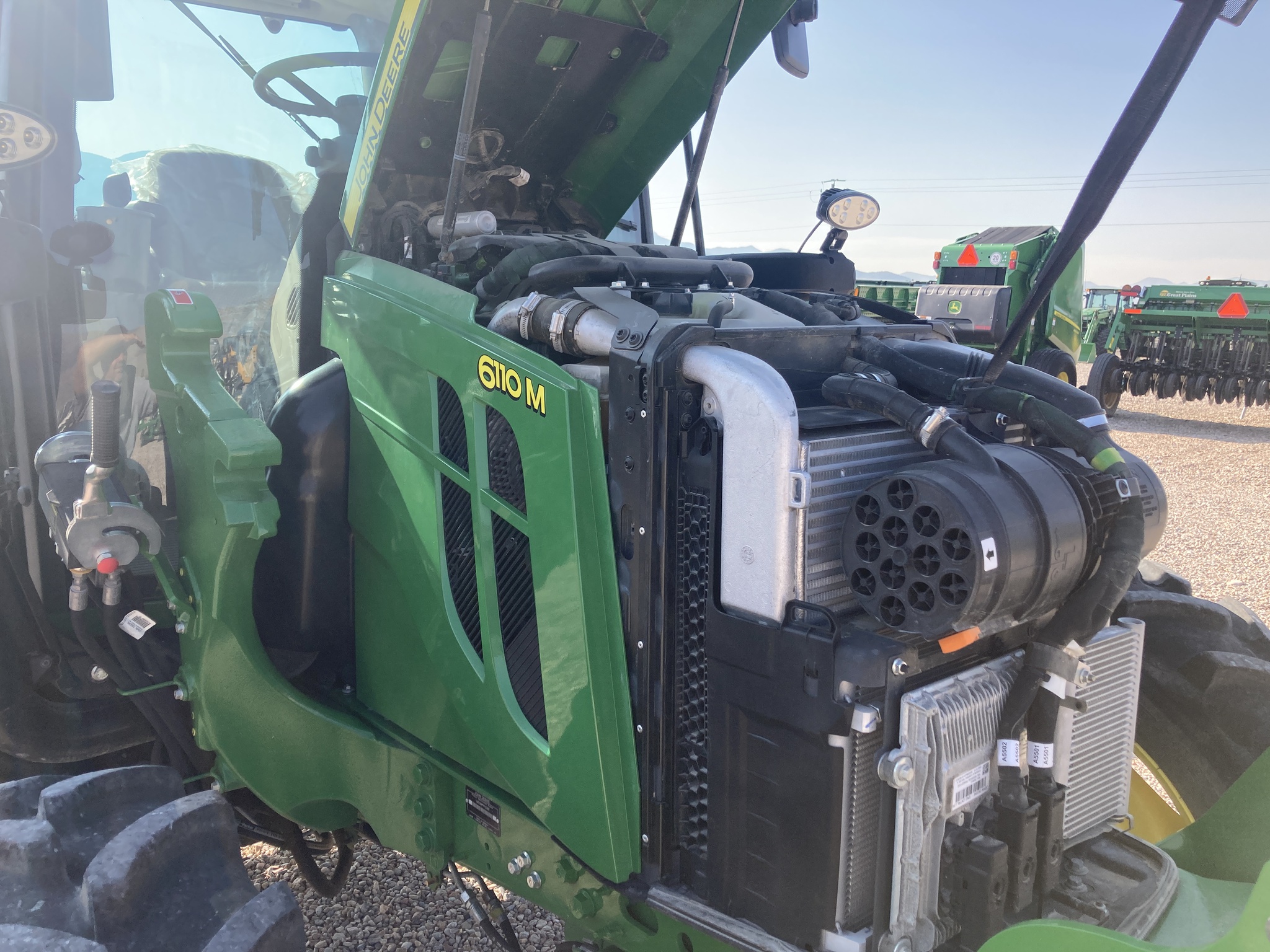 2023 John Deere 6110M Image 10