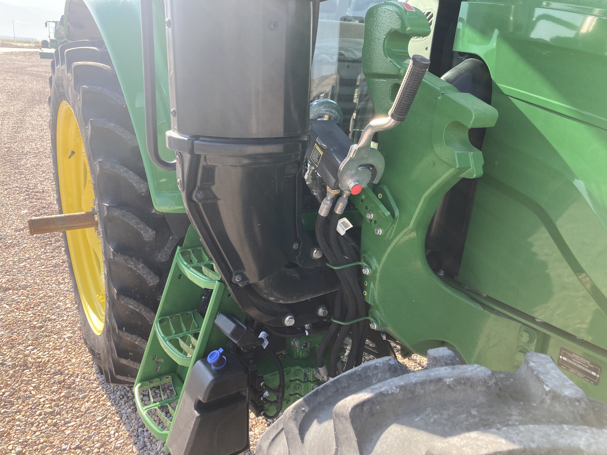 2023 John Deere 6110M Image 11