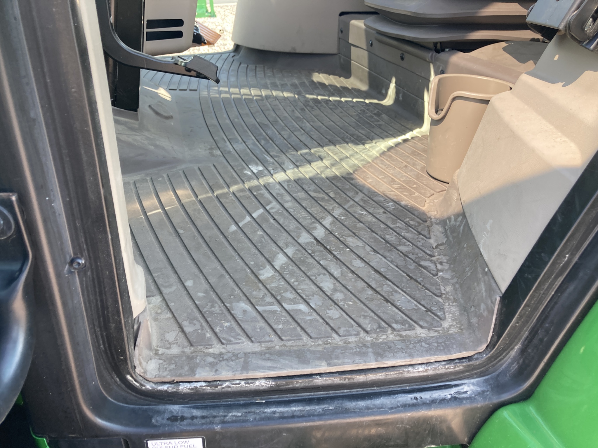 2023 John Deere 6110M Image 21