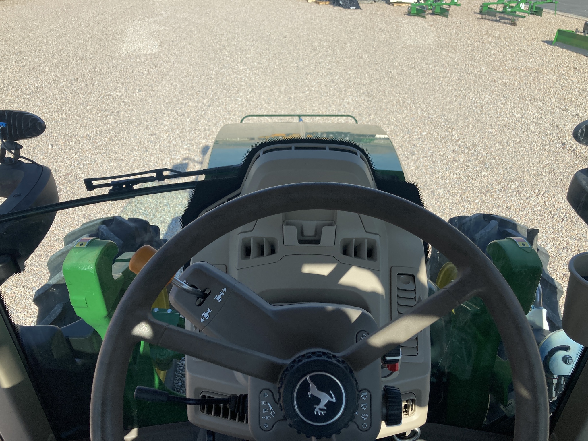 2023 John Deere 6110M Image 29