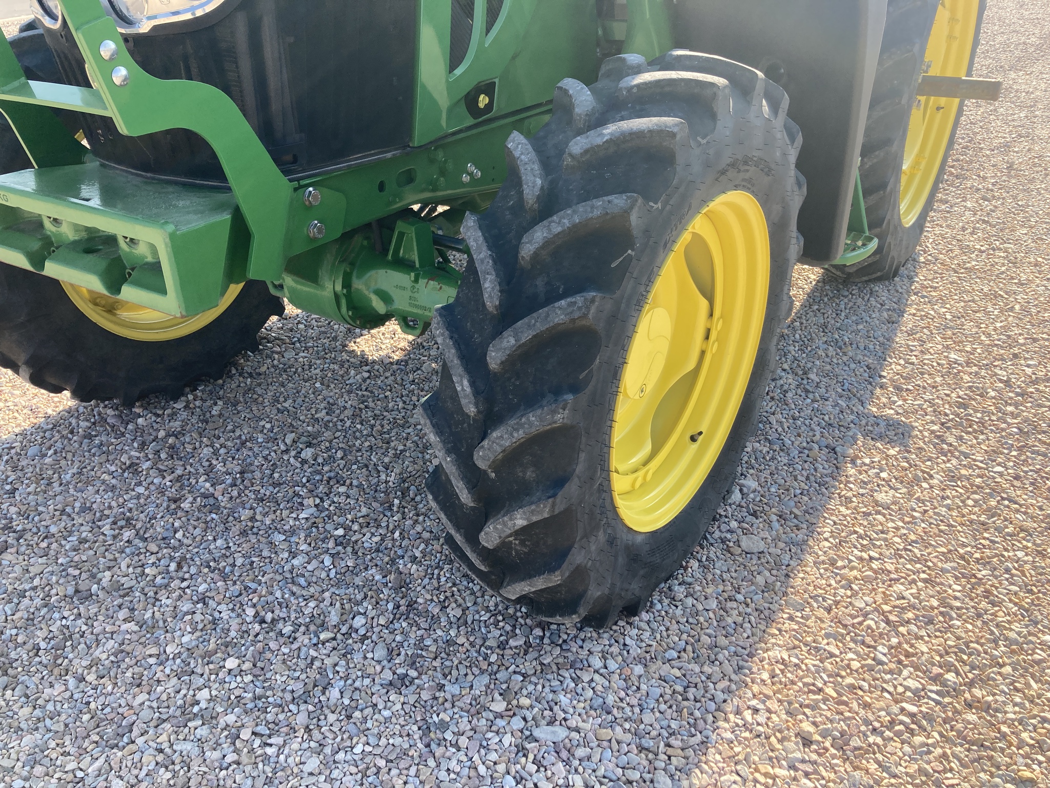 2023 John Deere 6110M Image 16