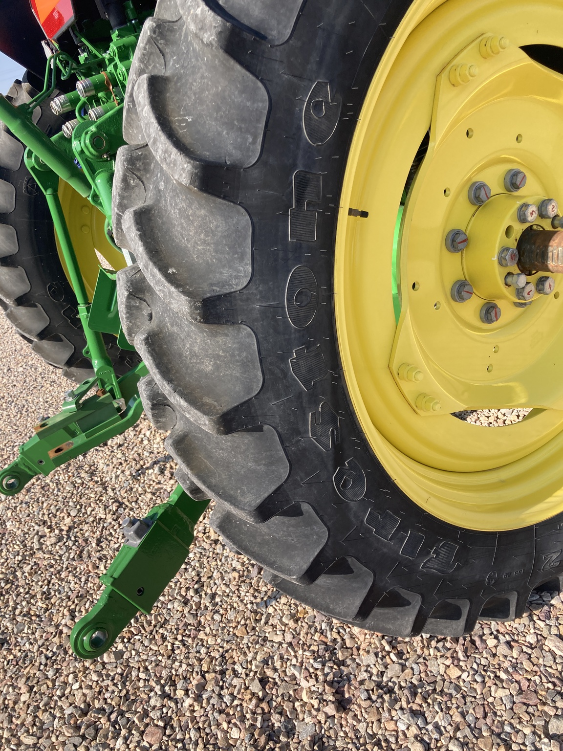 2023 John Deere 6110M Image 19
