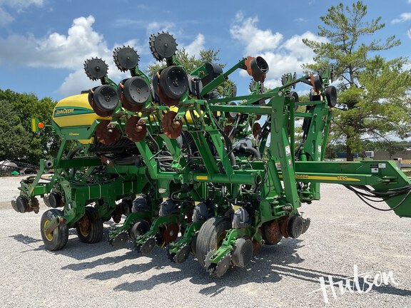 Photo of 2004 John Deere 1790