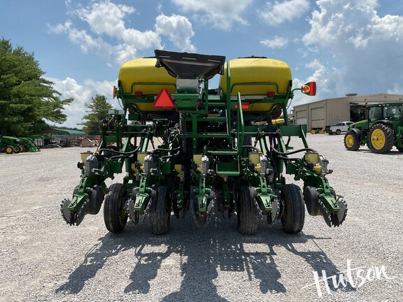 Photo of 2004 John Deere 1790