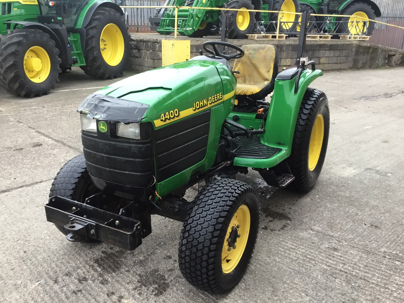 2002 John Deere 4400
