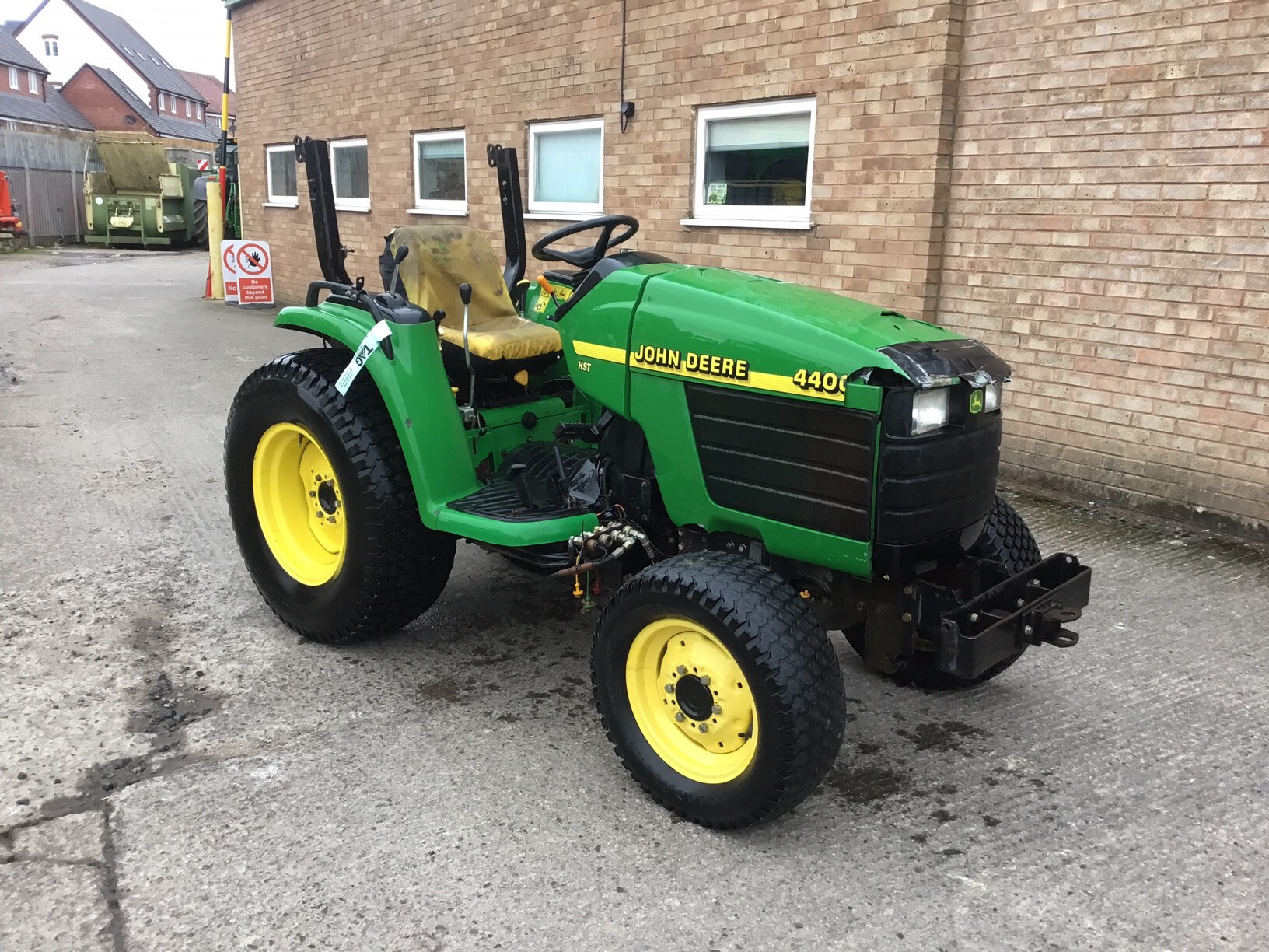 2002 John Deere 4400