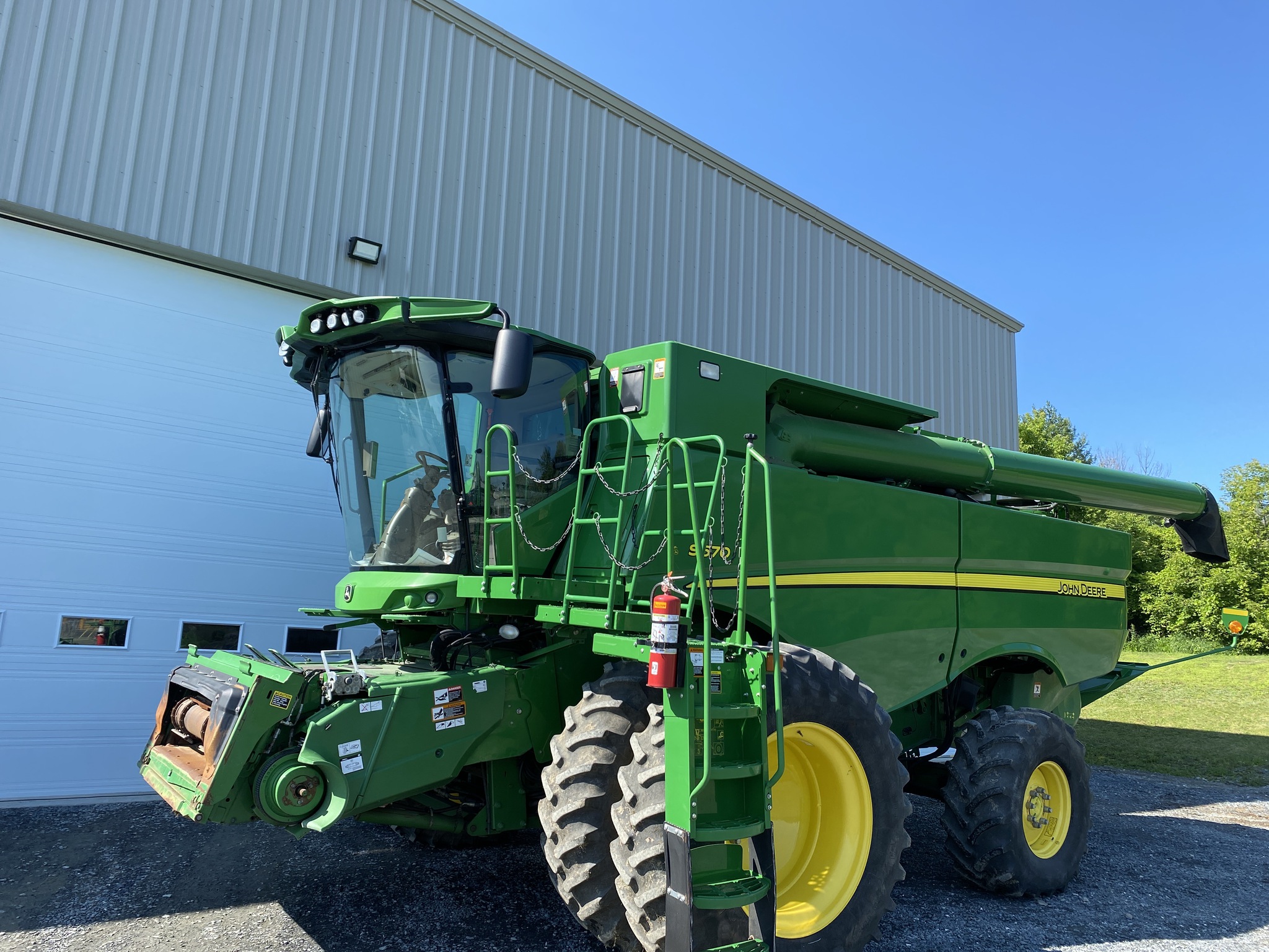 2015 John Deere S670 Image 4