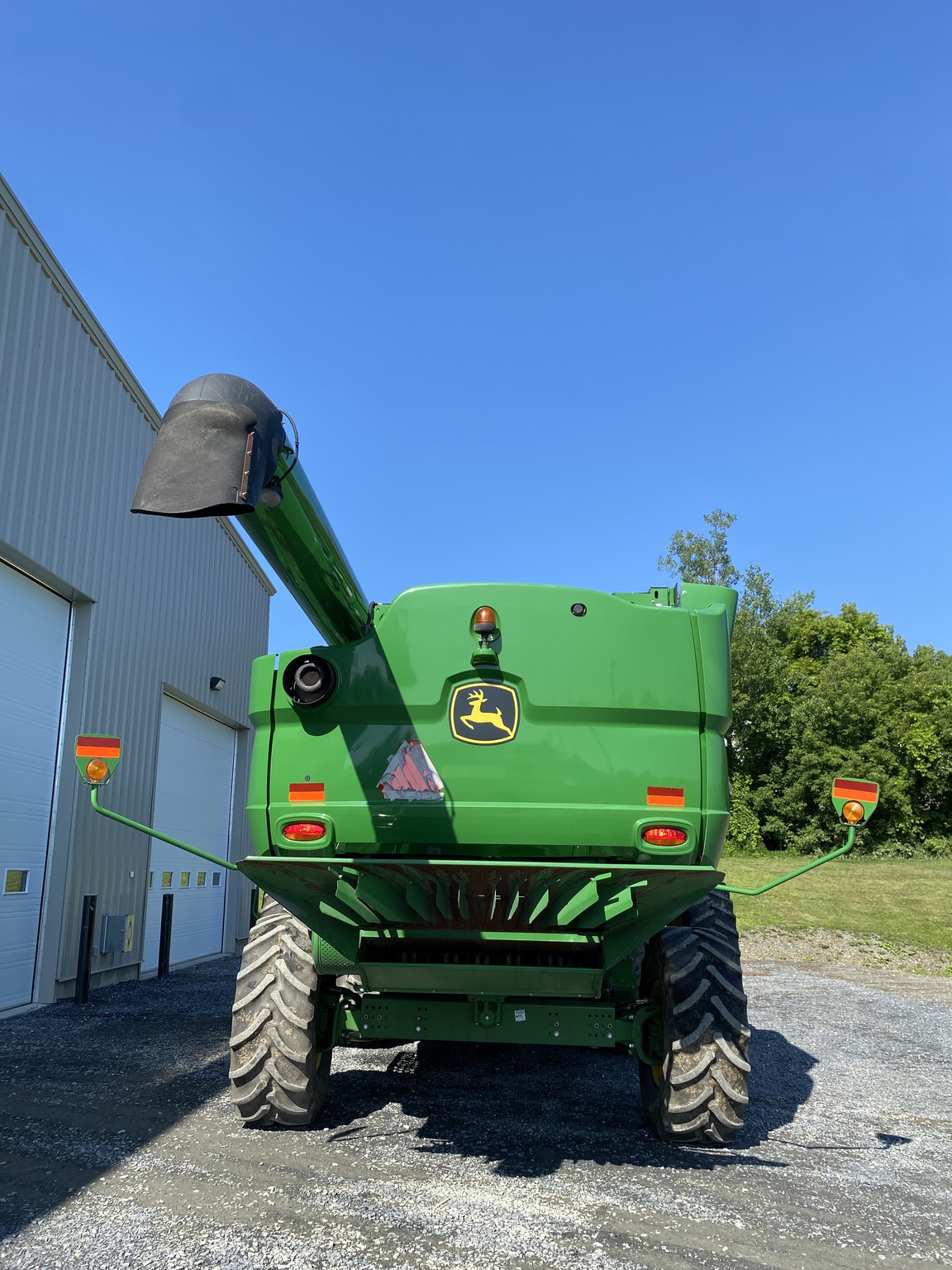 2015 John Deere S670 Image 5