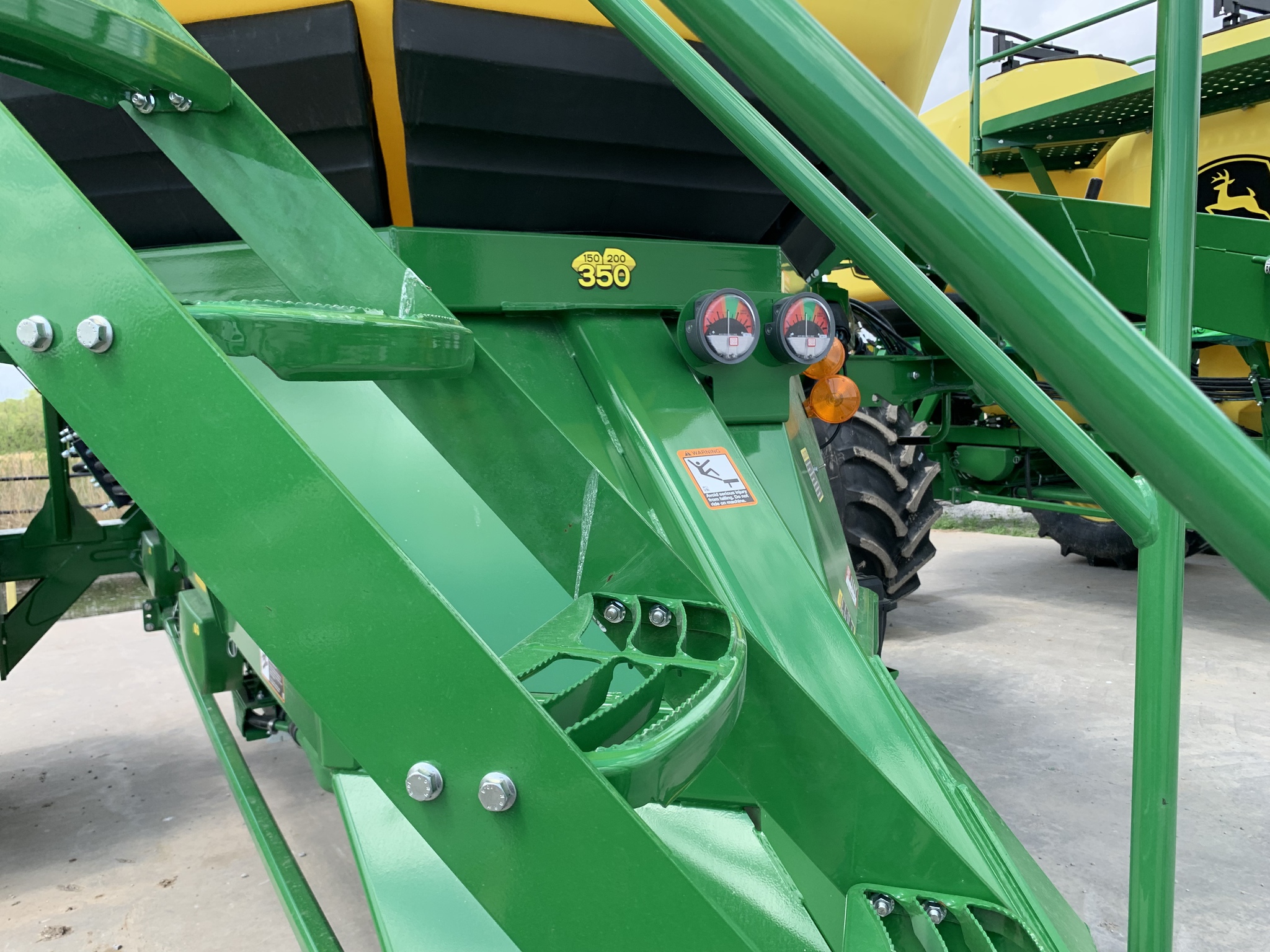  2024 John Deere N560 at Heritage Tractor in Pittsburg, KS