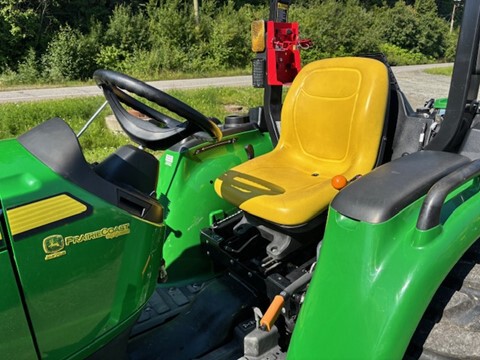 2023 John Deere 3025E Image 7