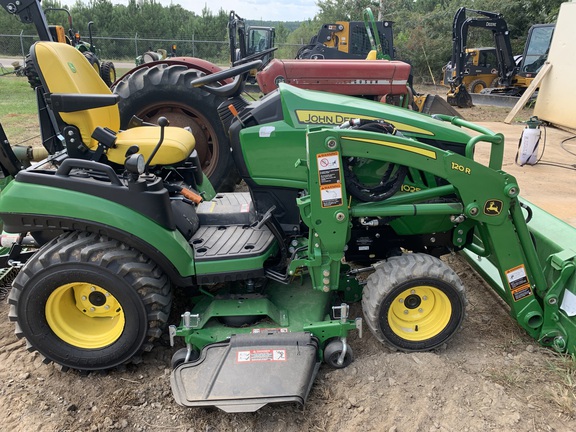 2023 John Deere 1025R Photo 3