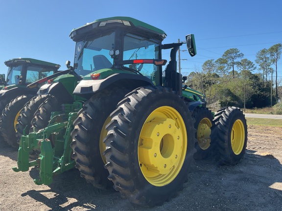 2023 John Deere 8R 370 Photo 2