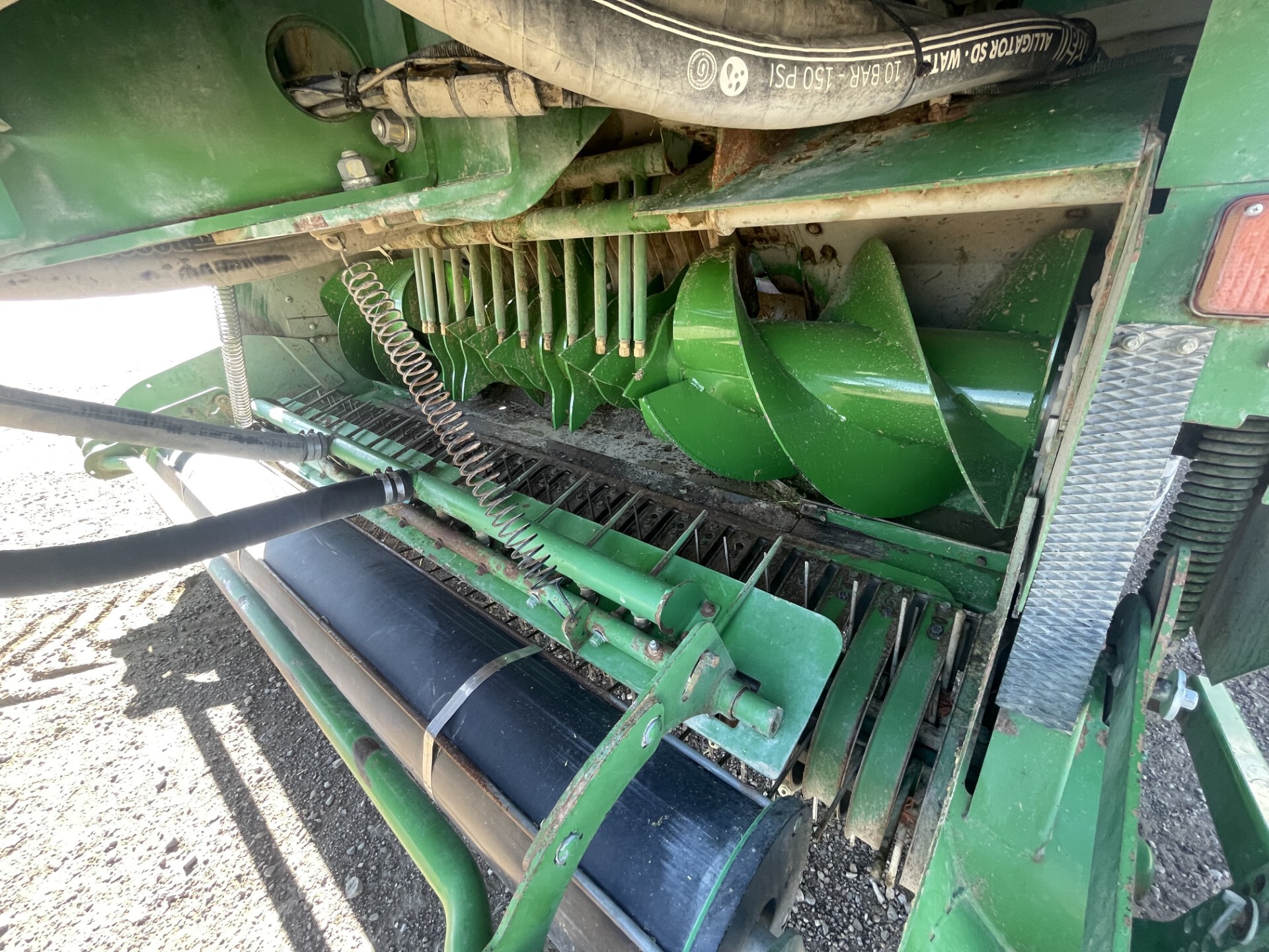 2019 John Deere L341 Image 12