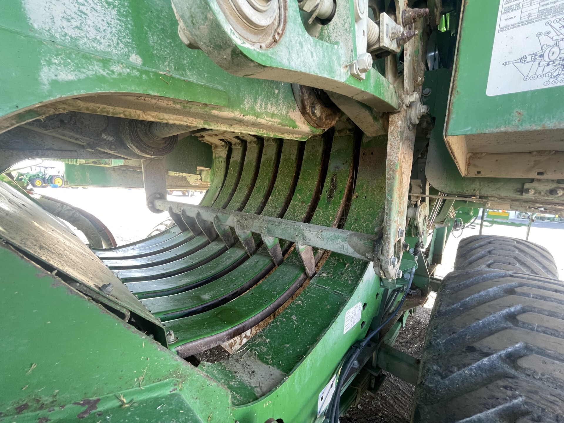 2019 John Deere L341 Image 20