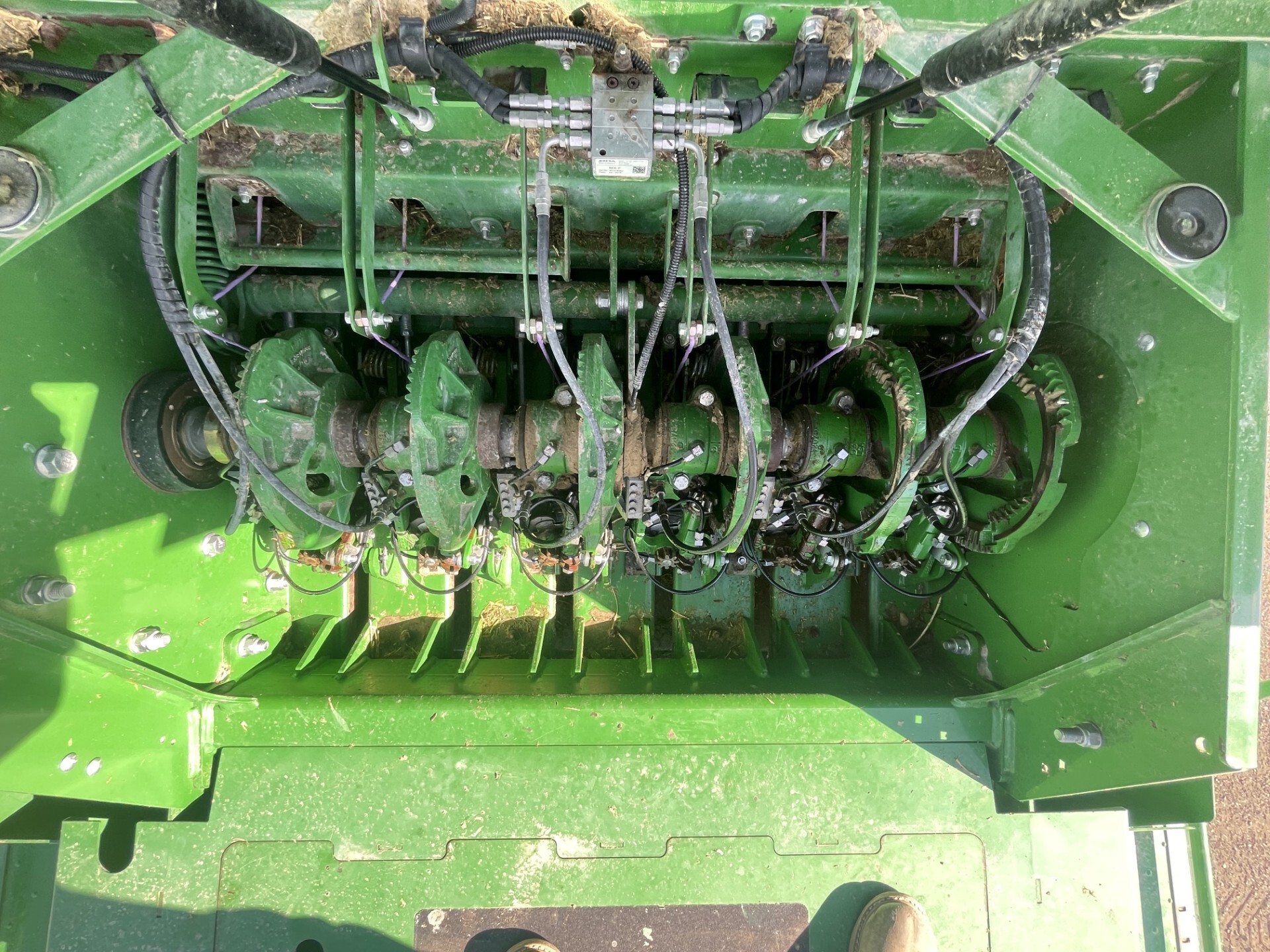 2019 John Deere L341 Image 25