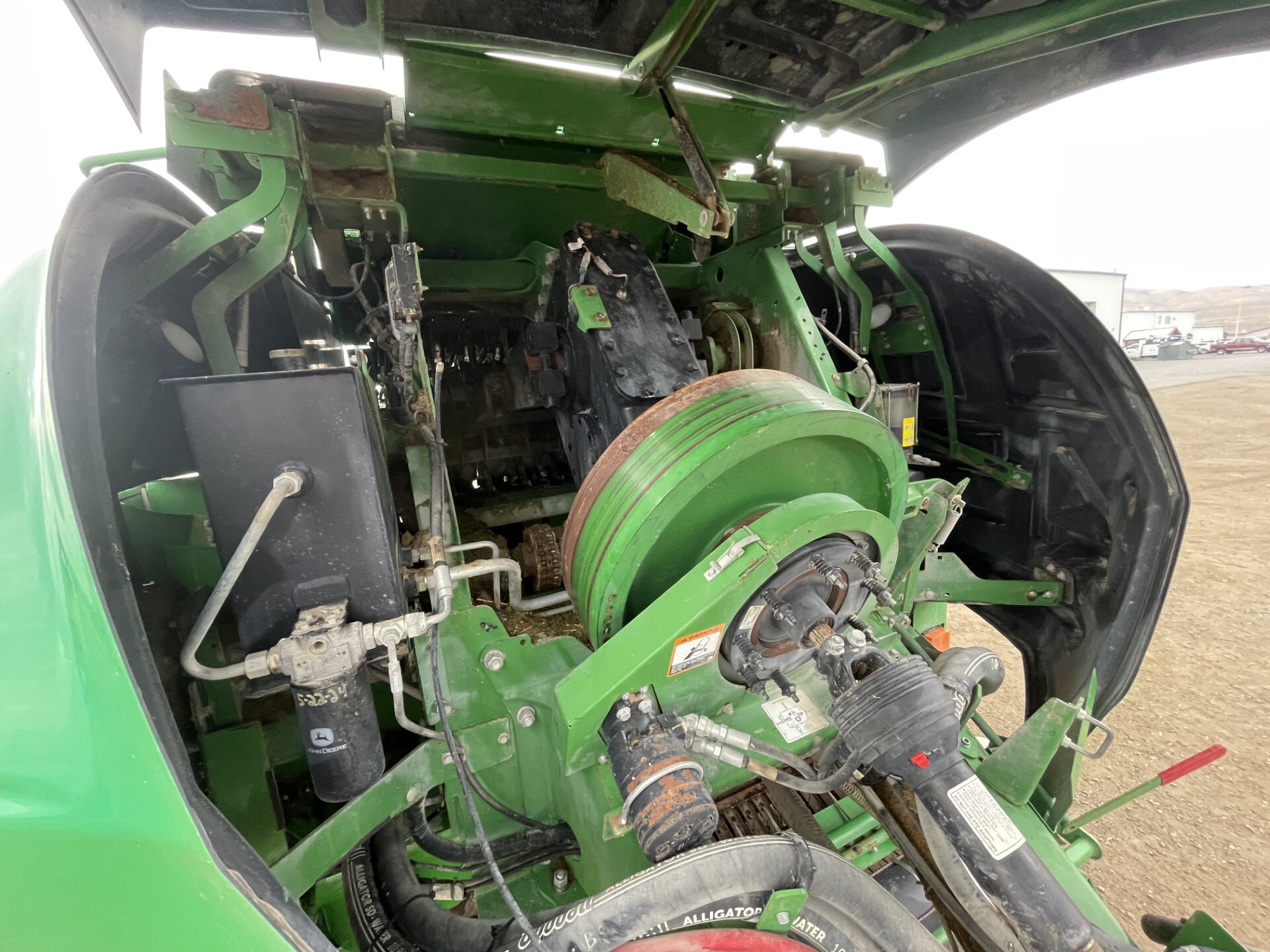 2019 John Deere L341 Image 12