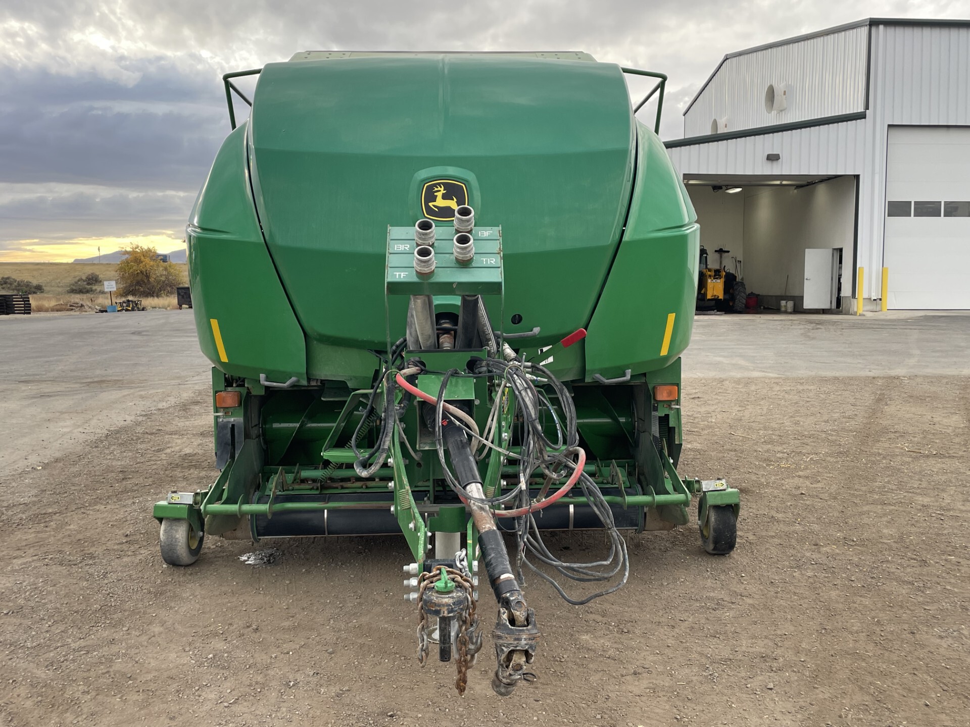 2019 John Deere L341 Image 8