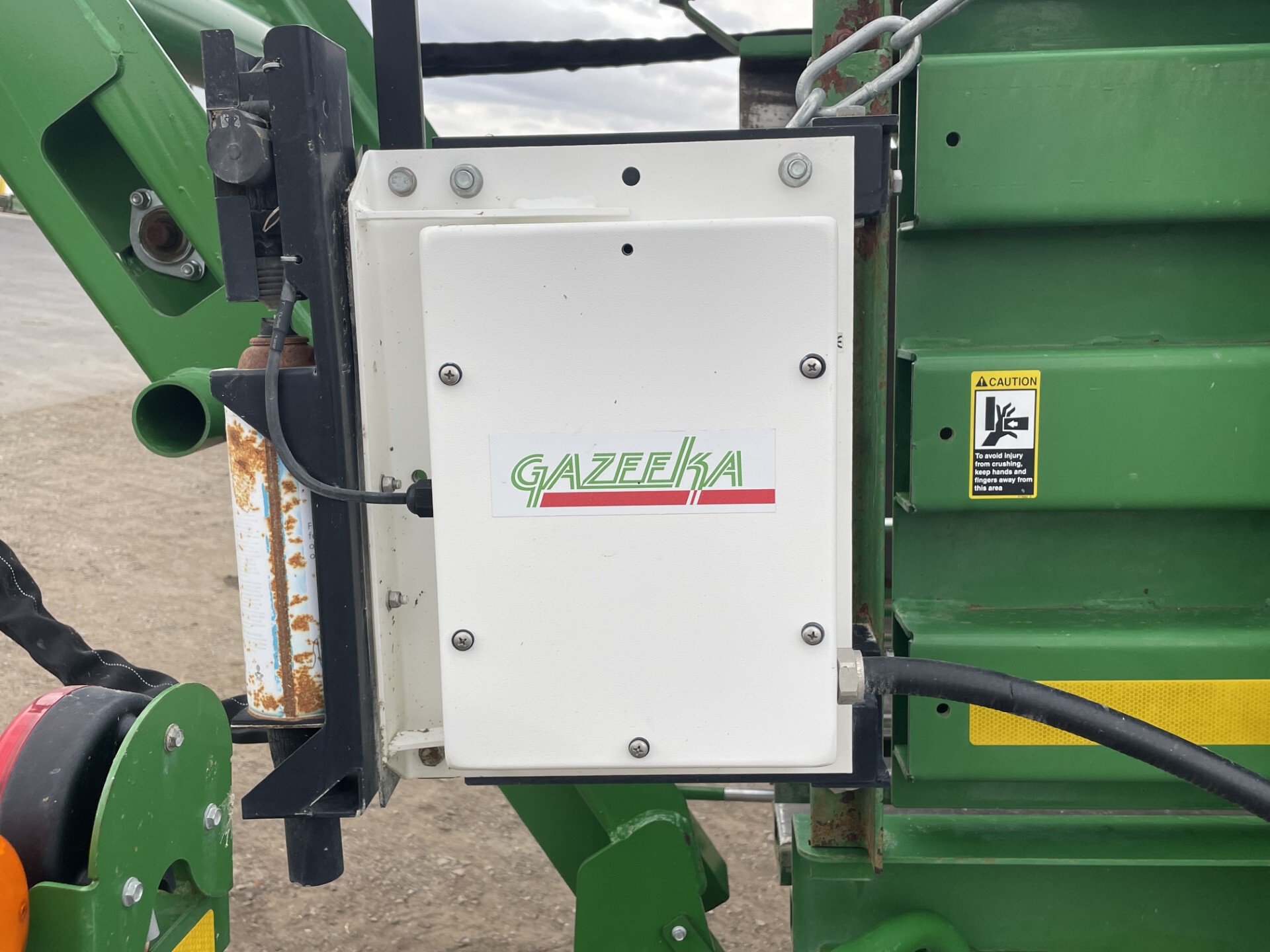 2019 John Deere L341 Image 27