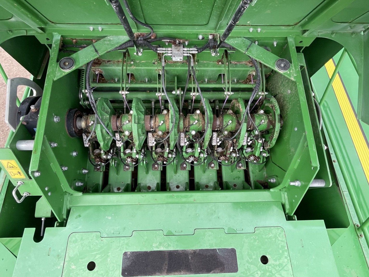 2019 John Deere L341 Image 23