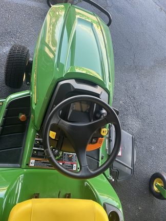 2023 John Deere X590 Photo 2