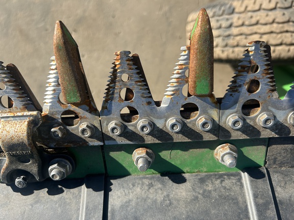 Used 2024 John Deere RD30F Combine Platforms at Horizon Ag & Turf in Westlock, AB - Photo8