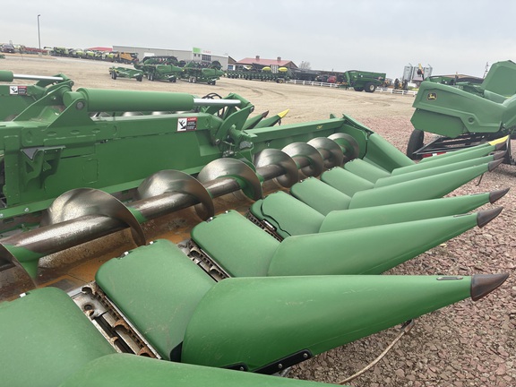 2023 John Deere C16F (3rd thumbnail)