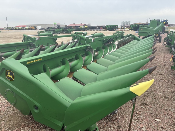 2023 John Deere C16F (6th thumbnail)
