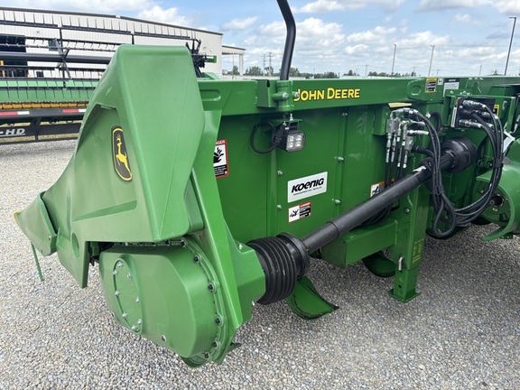 Used 2022 John Deere C8R Corn and Row Crop headers at Koenig Equipment in Greenville, OH - Photo13