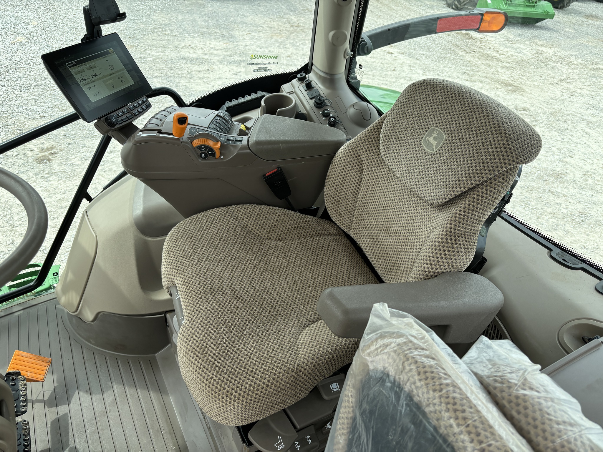 2024 John Deere 6R 175 Image 24