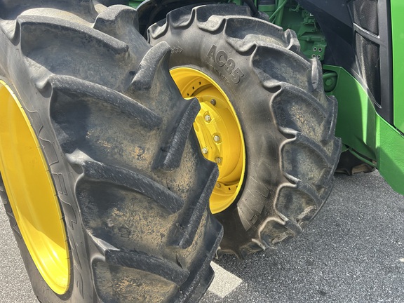 2023 John Deere 8R 340 Photo 11