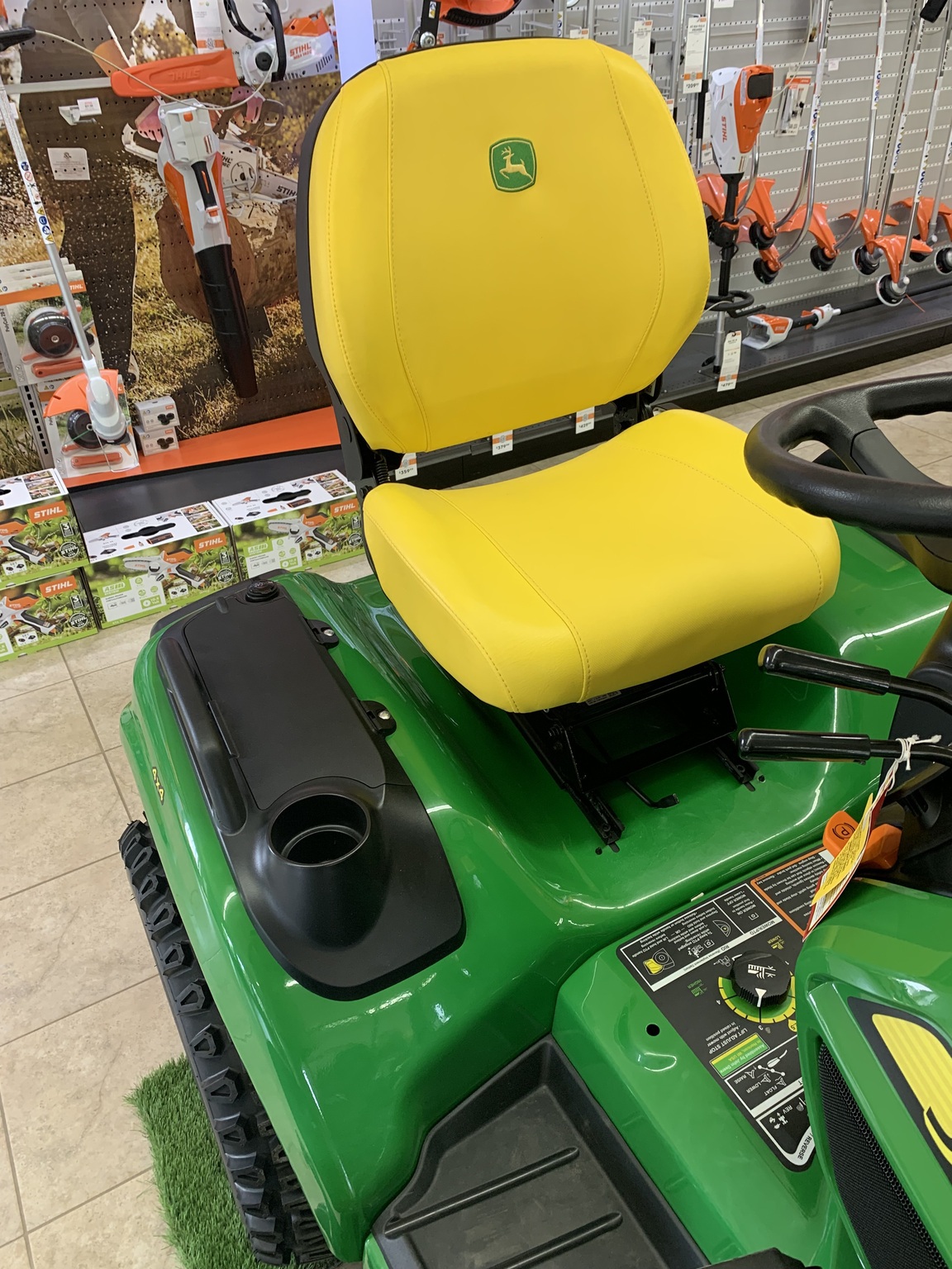 2025 John Deere X738 Image 8