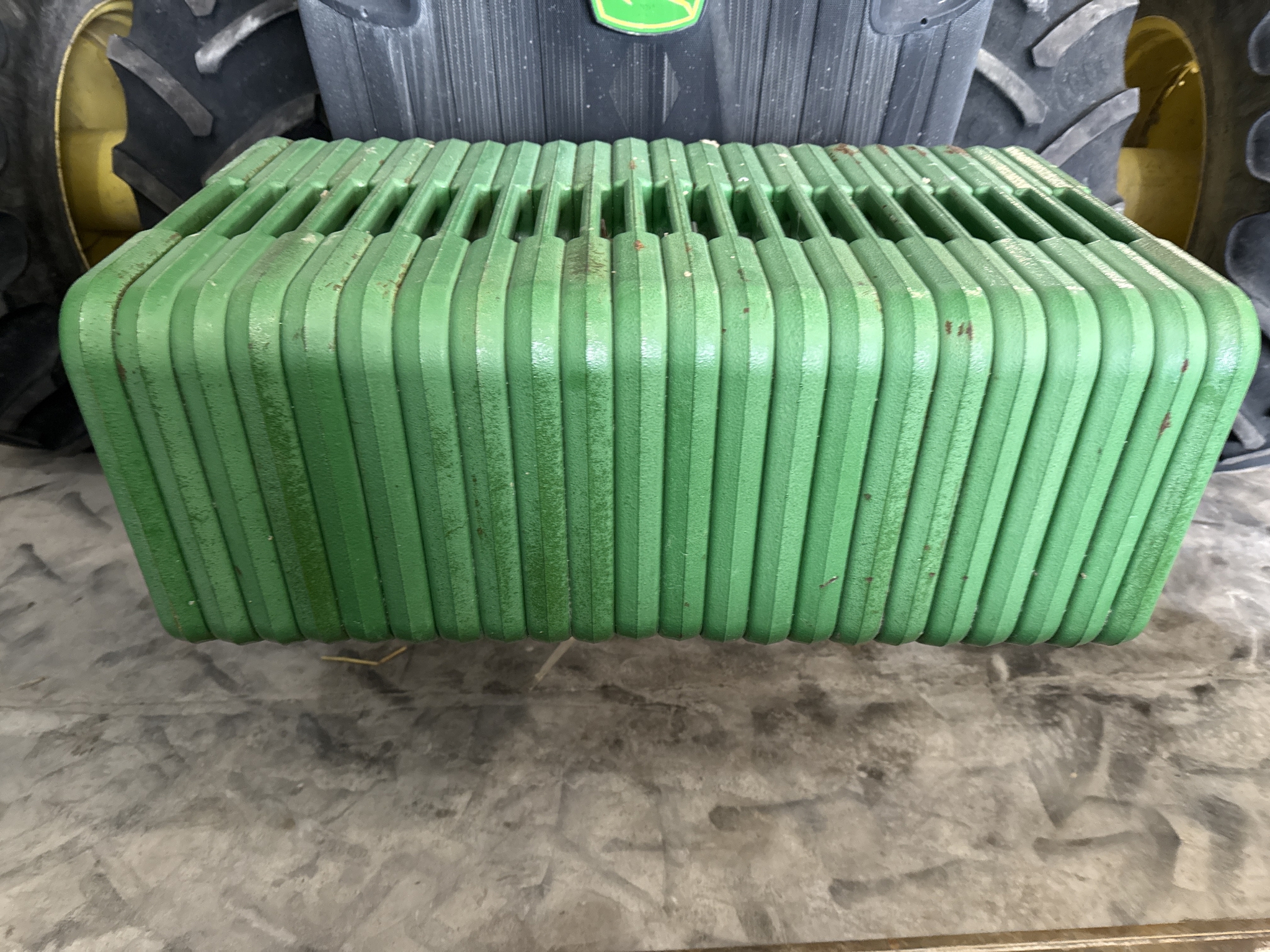 2012 John Deere 8360R Image 2