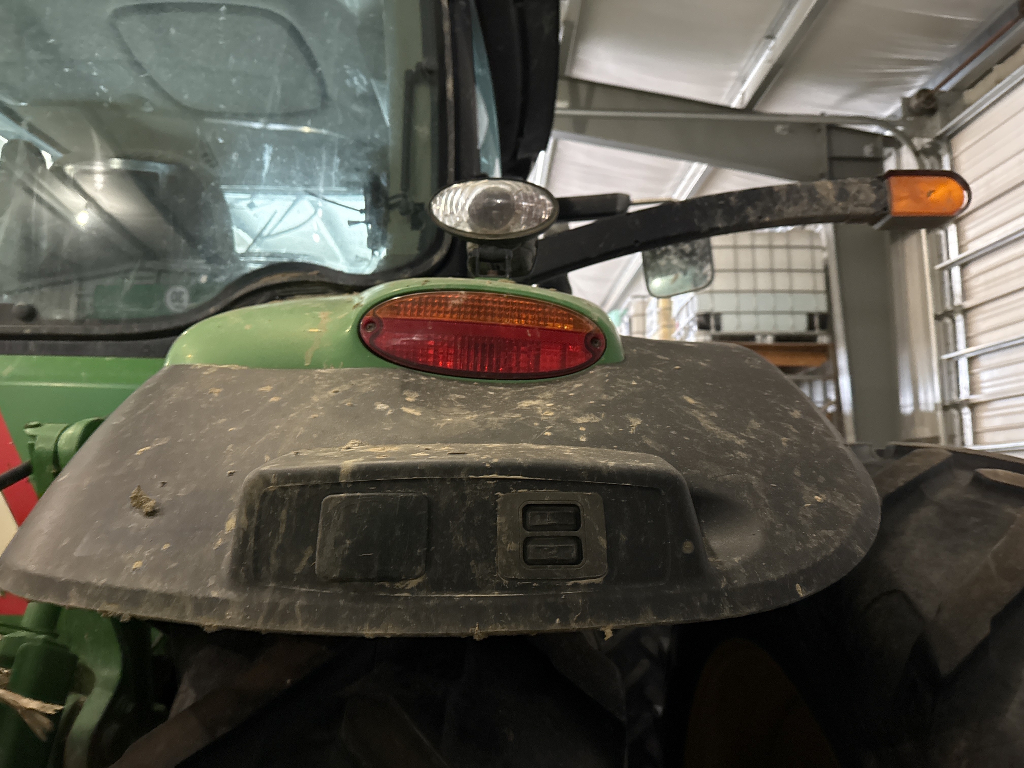 2012 John Deere 8360R Image 25