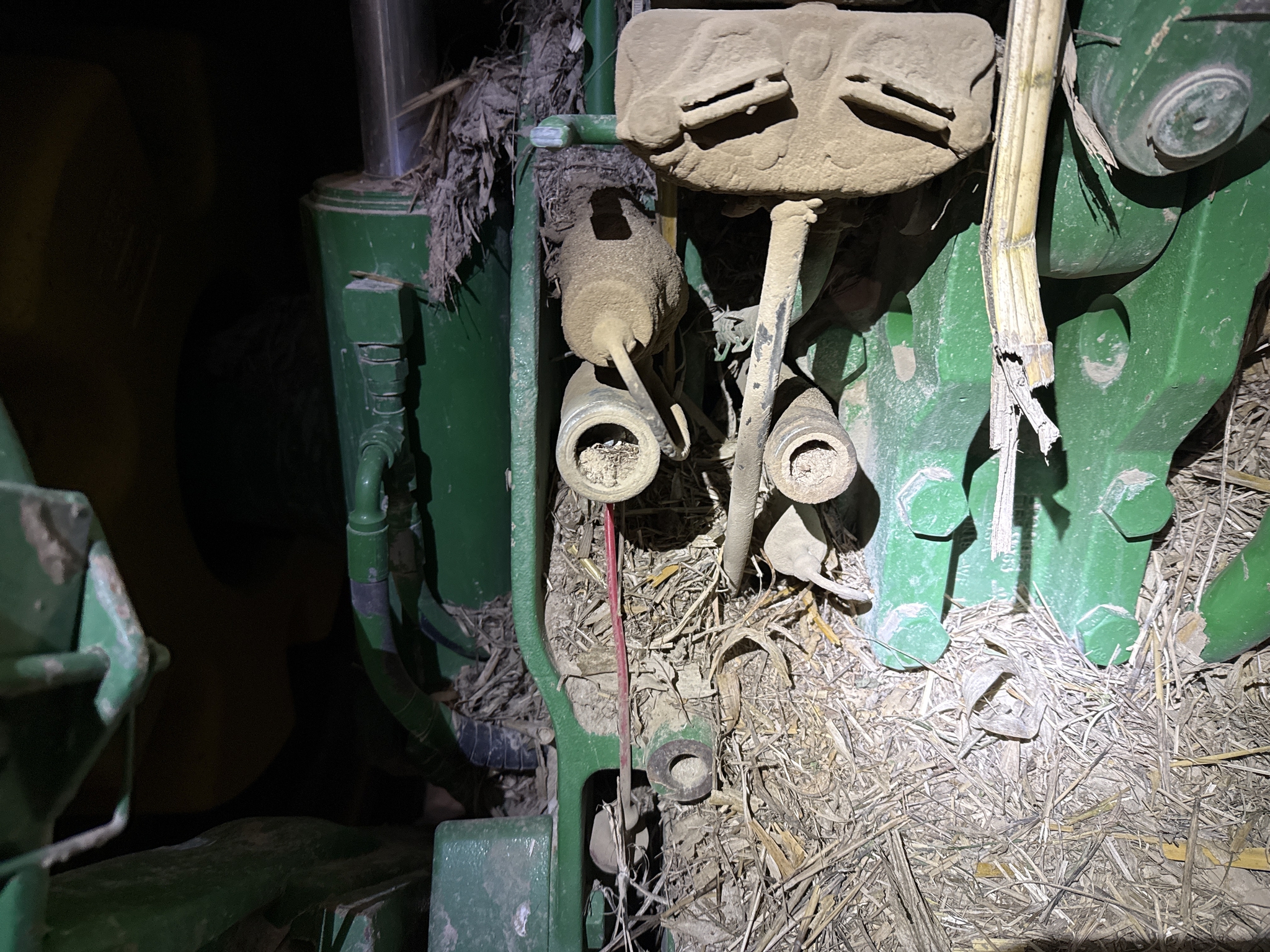 2012 John Deere 8360R Image 19