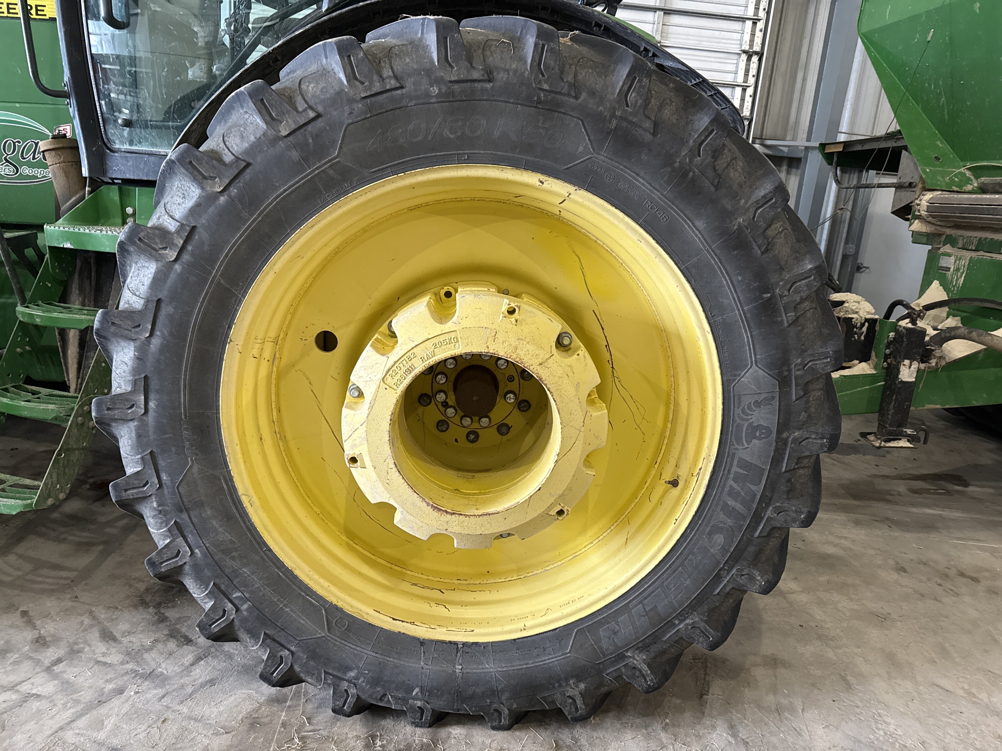 2012 John Deere 8360R Image 10