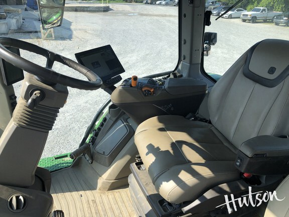Photo of 2024 John Deere 8R 340