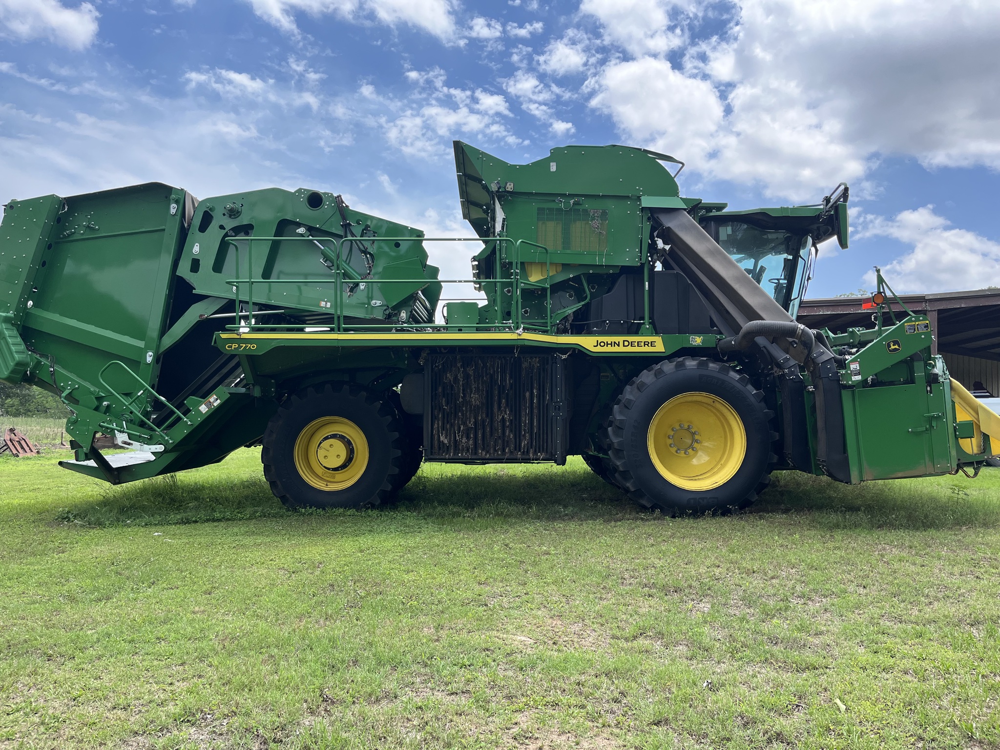 2023 John Deere CP770 Image 7