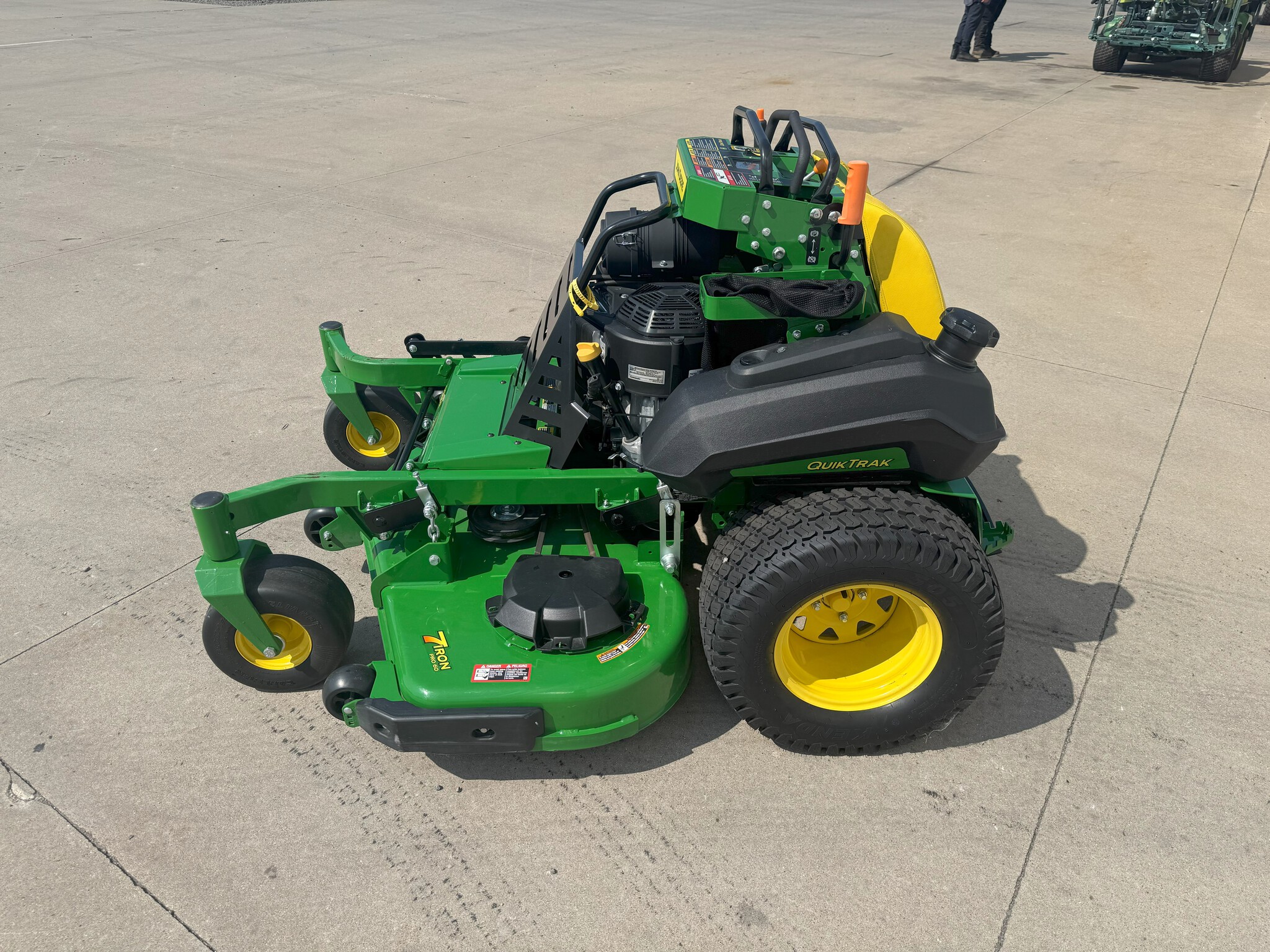 2024 John Deere Q865R Image 6