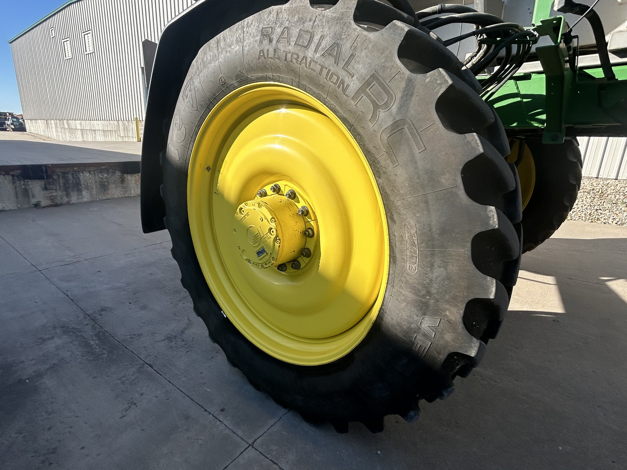  2022 John Deere 600R at Heritage Tractor in Topeka, KS