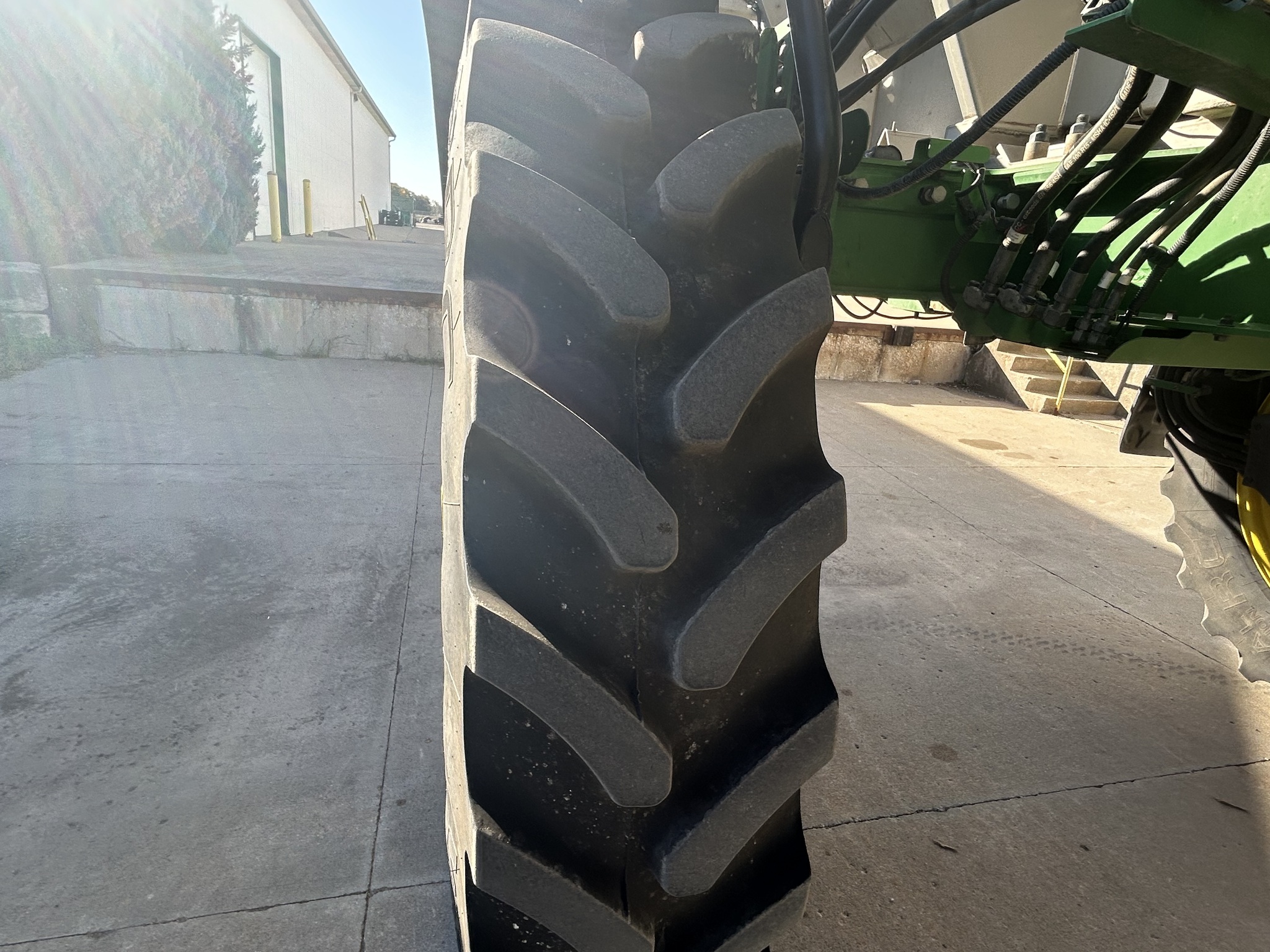  2022 John Deere 600R at Heritage Tractor in Topeka, KS