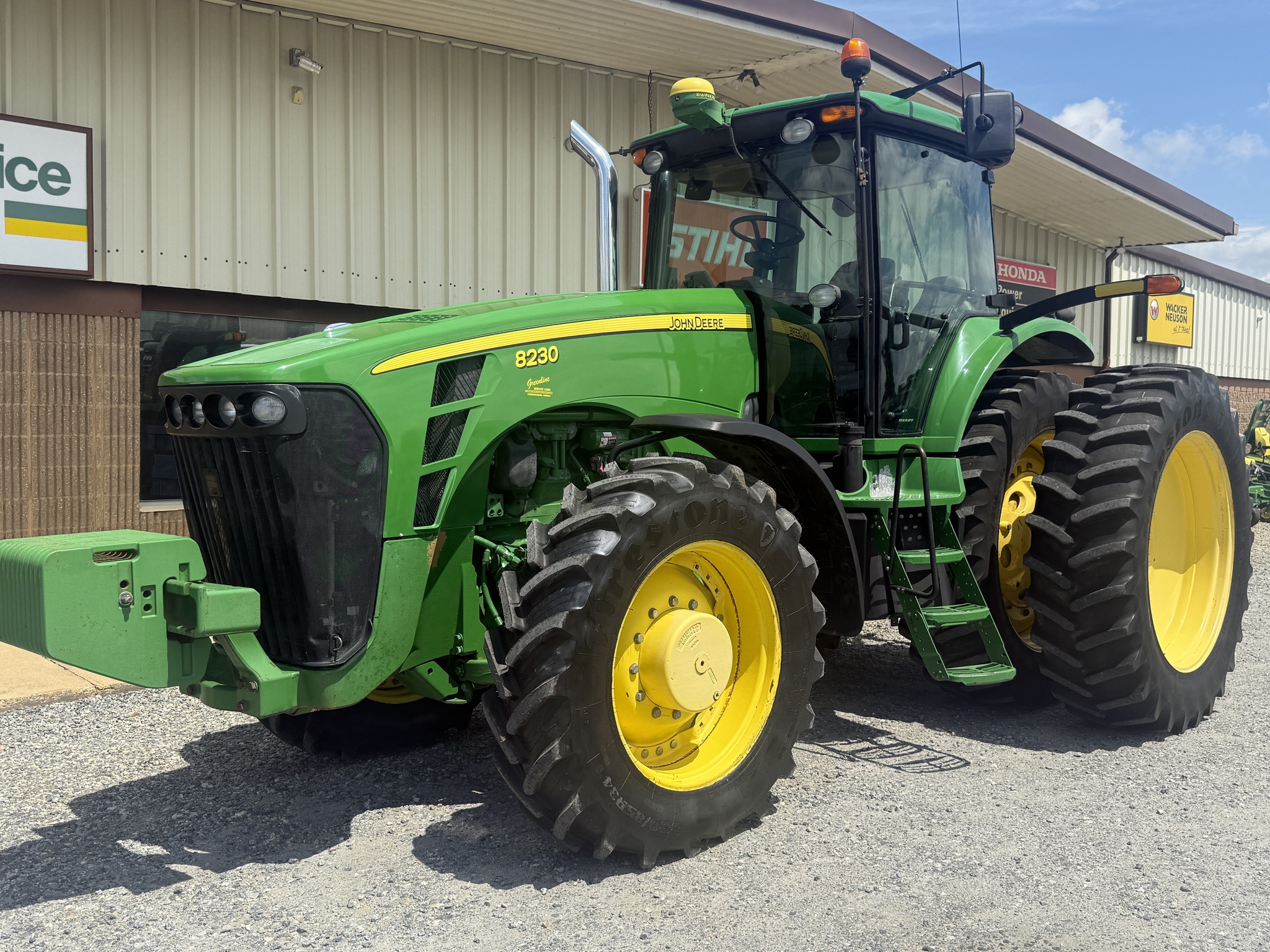 2008 John Deere 8230 Image 7