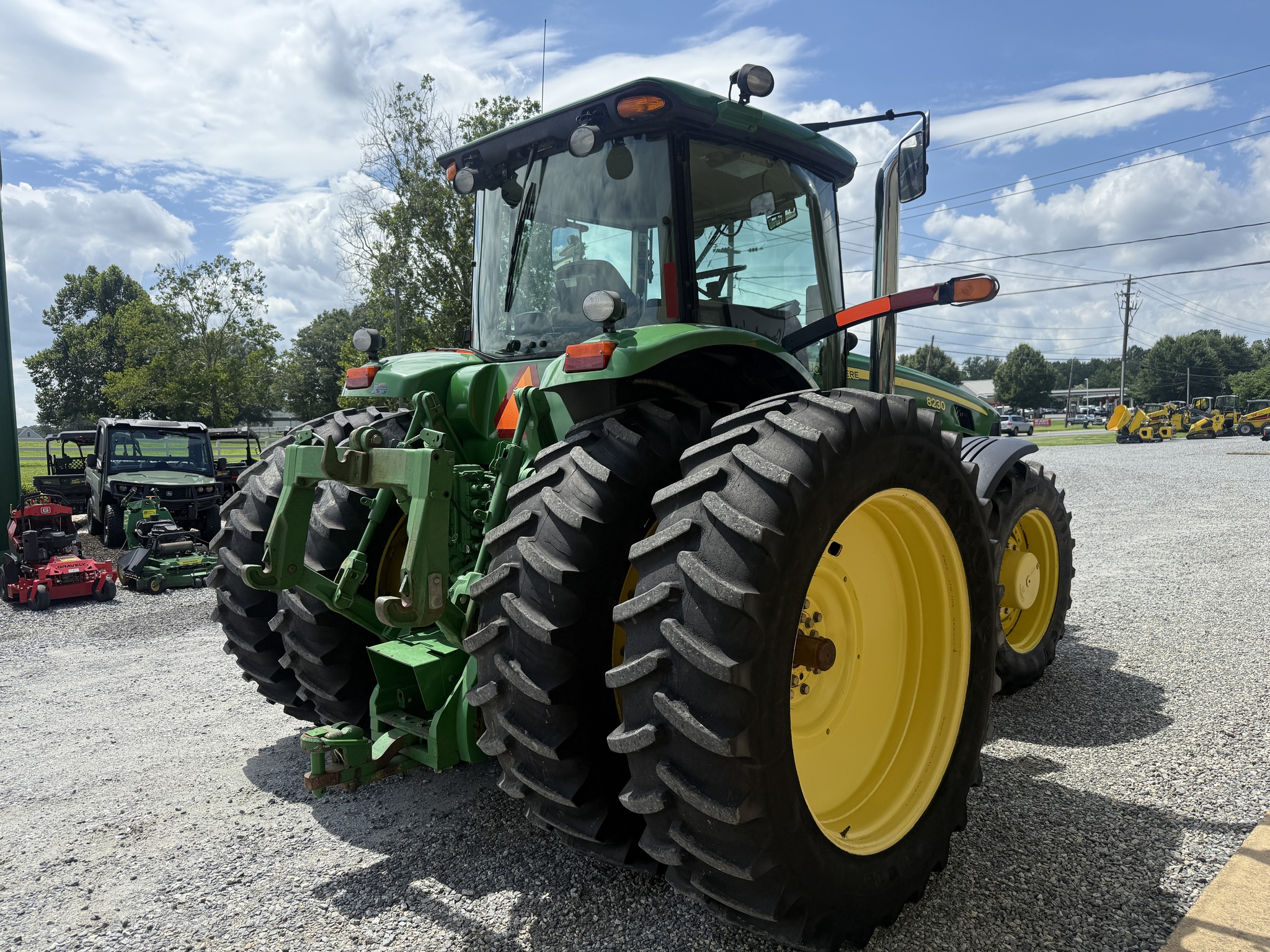 2008 John Deere 8230 Image 4