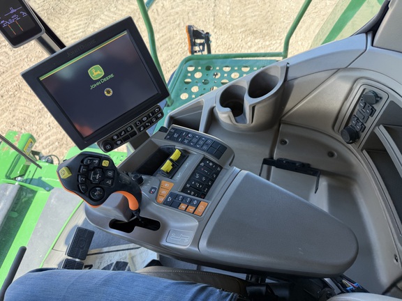 2023 John Deere X9 1000 - Photo47