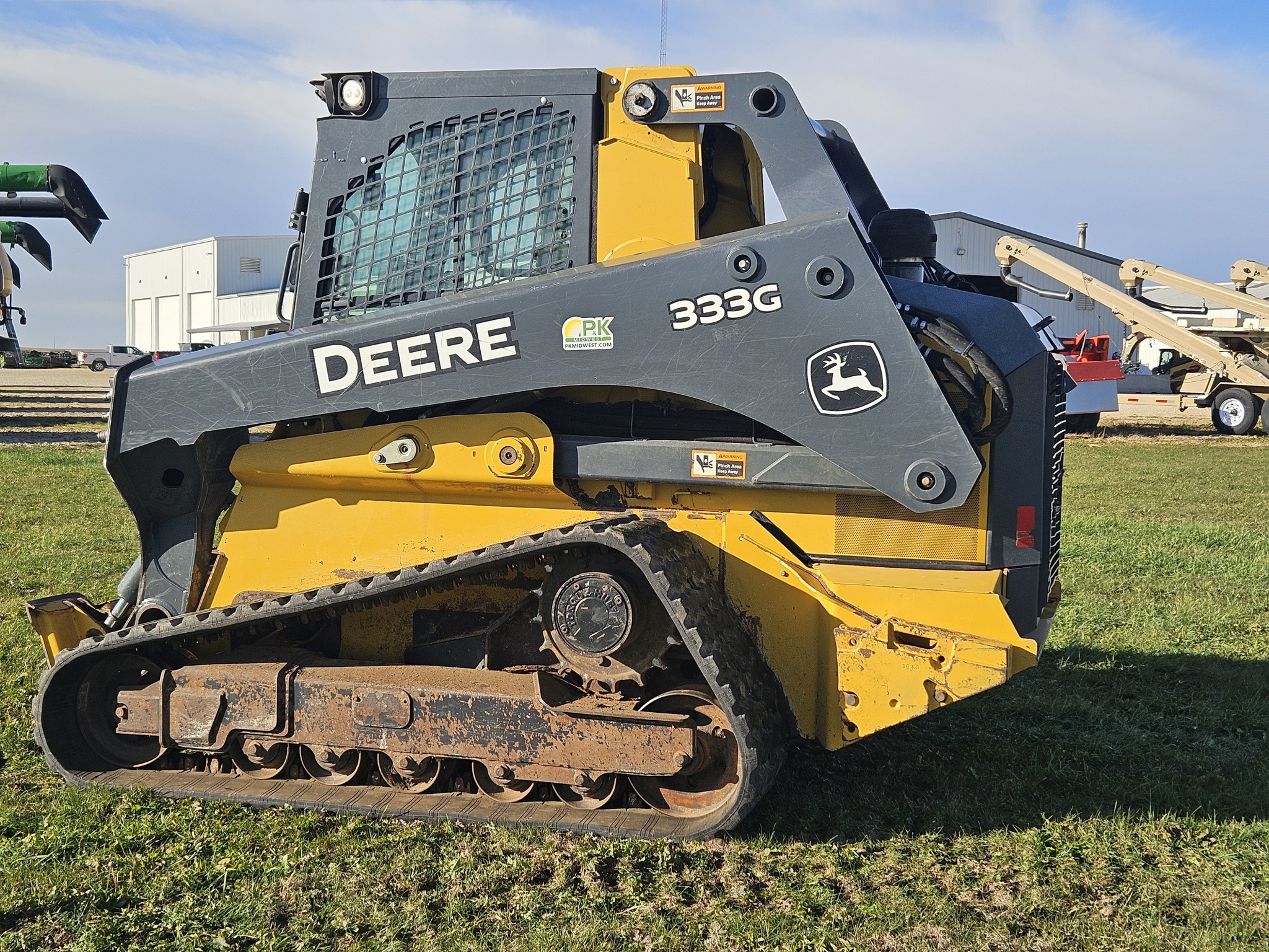 2018 John Deere 333G Image 3