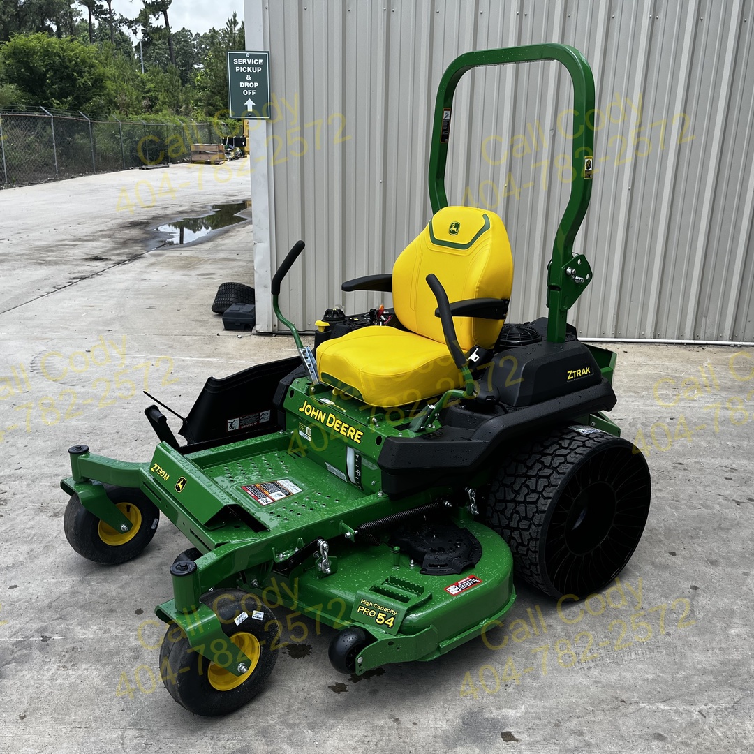 2025 John Deere Z730M 54IN / TWEELS ($229/MTH) Image 2