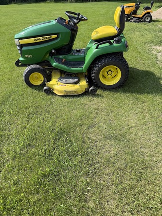  John Deere X520
